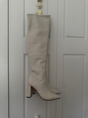 Women's Knee-High Block Heel Boots in Cream